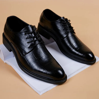 Nouveau noir hommes costume chaussures fête hommes chaussures habillées en cuir italien Zapatos Hombre chaussures formelles hommes bureau Sapatos Social Masculino